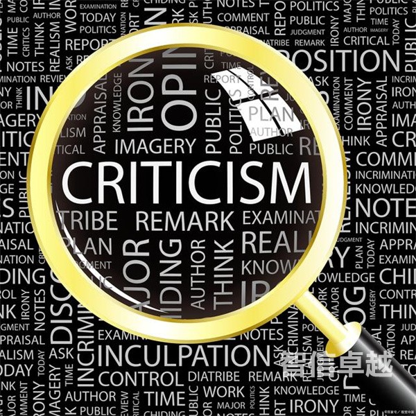 俄语翻译-专业的俄语进出口文件翻译。随着中俄两国合作越来越深入，涉及的领域也越来越广泛，在经济贸易，文化等方面都有深度合作。在合作的过程中，俄语翻译发挥着不小的作用。目前国内俄语翻译市场比较吃香，市面上可以找到很多俄语翻译公司，有规模大，也有规模小的，他们给出的价格也是五花八门，一时间让客户不知道该与哪家俄语翻译公司合作。  在智信卓越翻译公司看来，不同规模的俄语翻译公司，他们的翻译质量也不一样。也许客户觉得省点钱找一个小规模的翻译公司，可实际上钱也花了，但是质量却得不到保证。有时候选择了一家正规的翻译公司，也许价格有点贵，但是得到的翻译质量和服务却是等值的。您更倾向哪一种呢？  一般情况下，正规的公司会使用言简意赅的语言，灵活利用各个语法，翻译出本来的意思。越是水平高的翻译人士，越能够灵活应对。不管翻译内容如何变化，都能够以不变应万变，展现出超强的翻译公司，不让客户们失望。  还有就是在翻译过程中，正规翻译公司不会望文生义，更不会机械地直接将每个词语翻译过来。而是通读全文，进行分析之后，将原文的意思准确地表达出来。不会被文章的表面所迷惑，也不会翻译的驴唇不对马嘴。同时，翻译时，不会“水土不服”。不会盲目的使用难度系数较高的词语，也不会故意卖弄学问。对原文的意思了解之后，尽可能简单明了的翻译过来。  *重要的一点就是做俄语翻译时需要合理使用语法。尤其要注重主语的使用，令每个句子多了灵魂。而不是松散的，容易令读者产生歧义。不一定要使用多么复杂的语句，却也不能太单调。使用合适的语法，将原文的意思清晰明确地表达出来。不要使用重复的词语或者句子，除了凑字数之外，没有任何意义。  翻译时，不能带入个人感情色彩，而是客观地表达原文的意思。对于他们来说，这就是工作，不能掺杂个人看法。不论原文的意思是什么，只要清楚准确地表达出来就好。  综上所述，以上就是智信卓越翻译关于俄语翻译的相关介绍，希望对大家有所帮助，和其他行业相比，翻译是*讲究“一分价钱一分货”的，因此在选择俄语翻译服务时，一定要选择正规，专业的翻译公司合作。